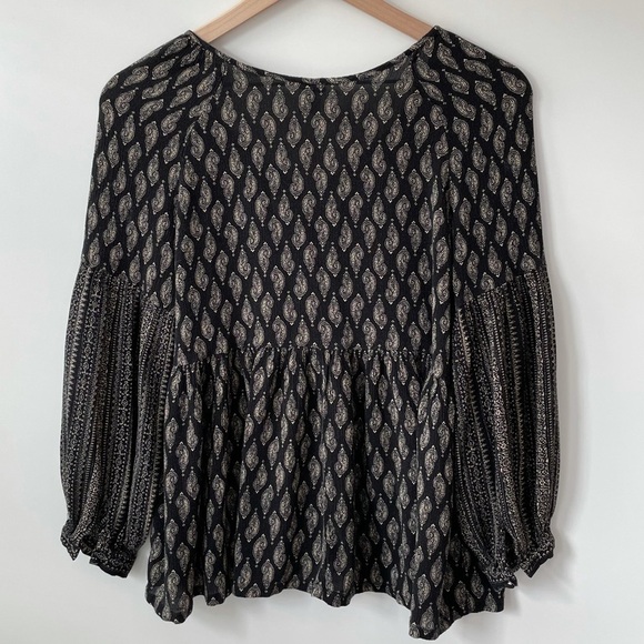 Knot Sisters Boho Long Sleeve Black Flowy Shirt Neutral Long Sleeves Comfy XS - Picture 9 of 11